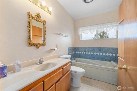 985 Guffy Road Chelan WA 98816