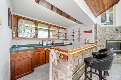 985 Guffy Road Chelan WA 98816