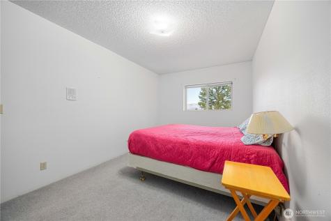 985 Guffy Road Chelan WA 98816