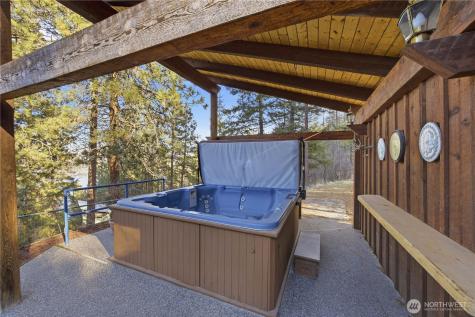 985 Guffy Road Chelan WA 98816