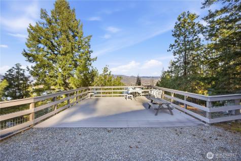 985 Guffy Road Chelan WA 98816