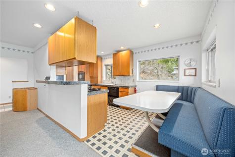 985 Guffy Road Chelan WA 98816