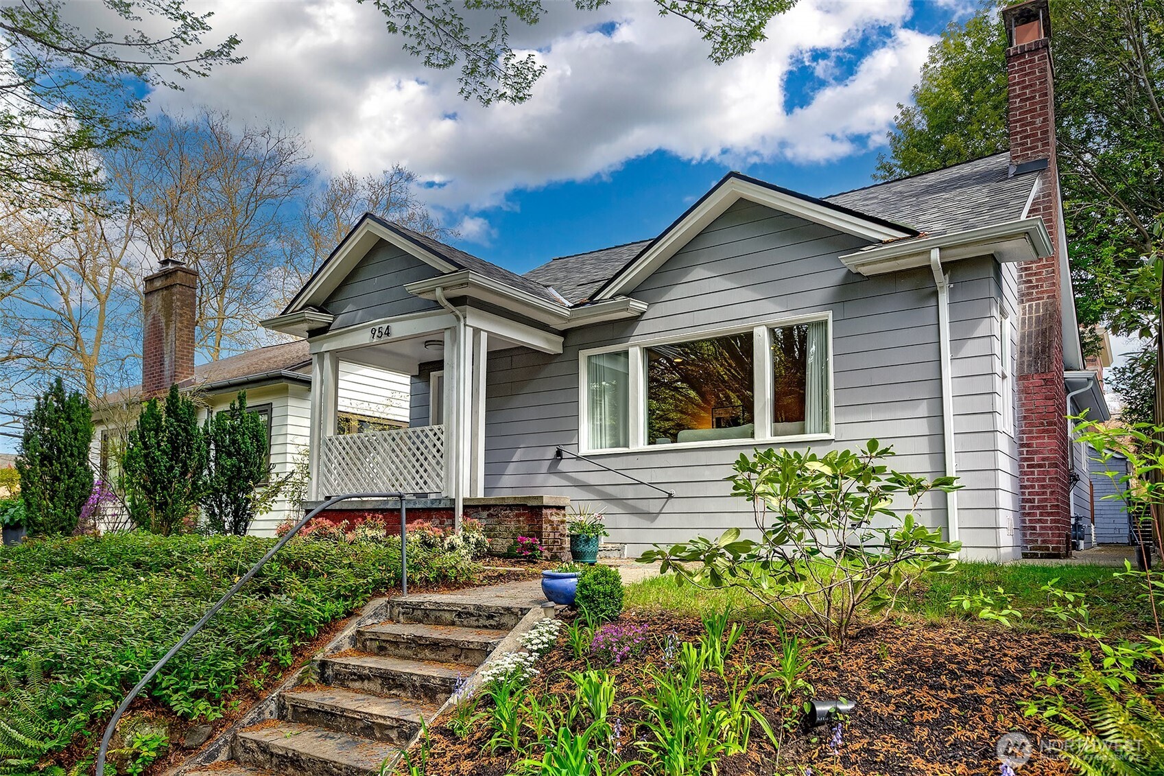 954 19th Avenue E Seattle WA 98112