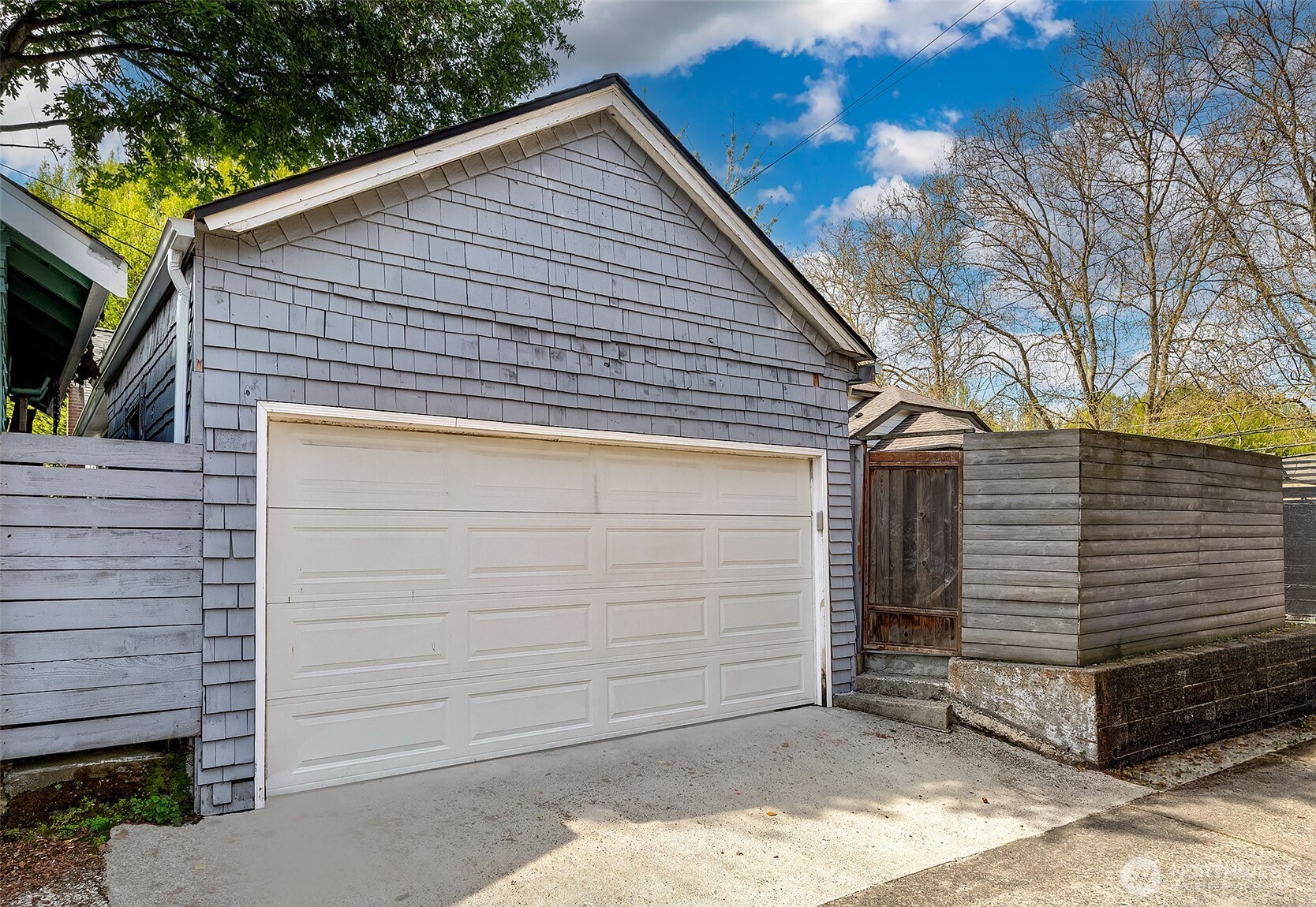 954 19th Avenue E Seattle WA 98112