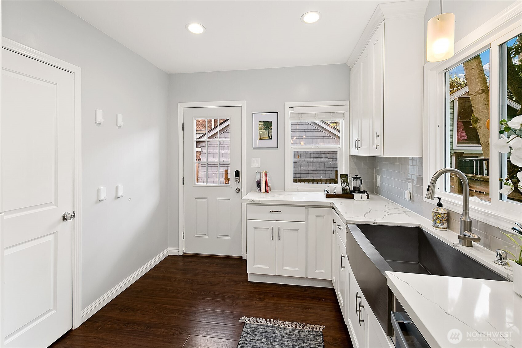 954 19th Avenue E Seattle WA 98112