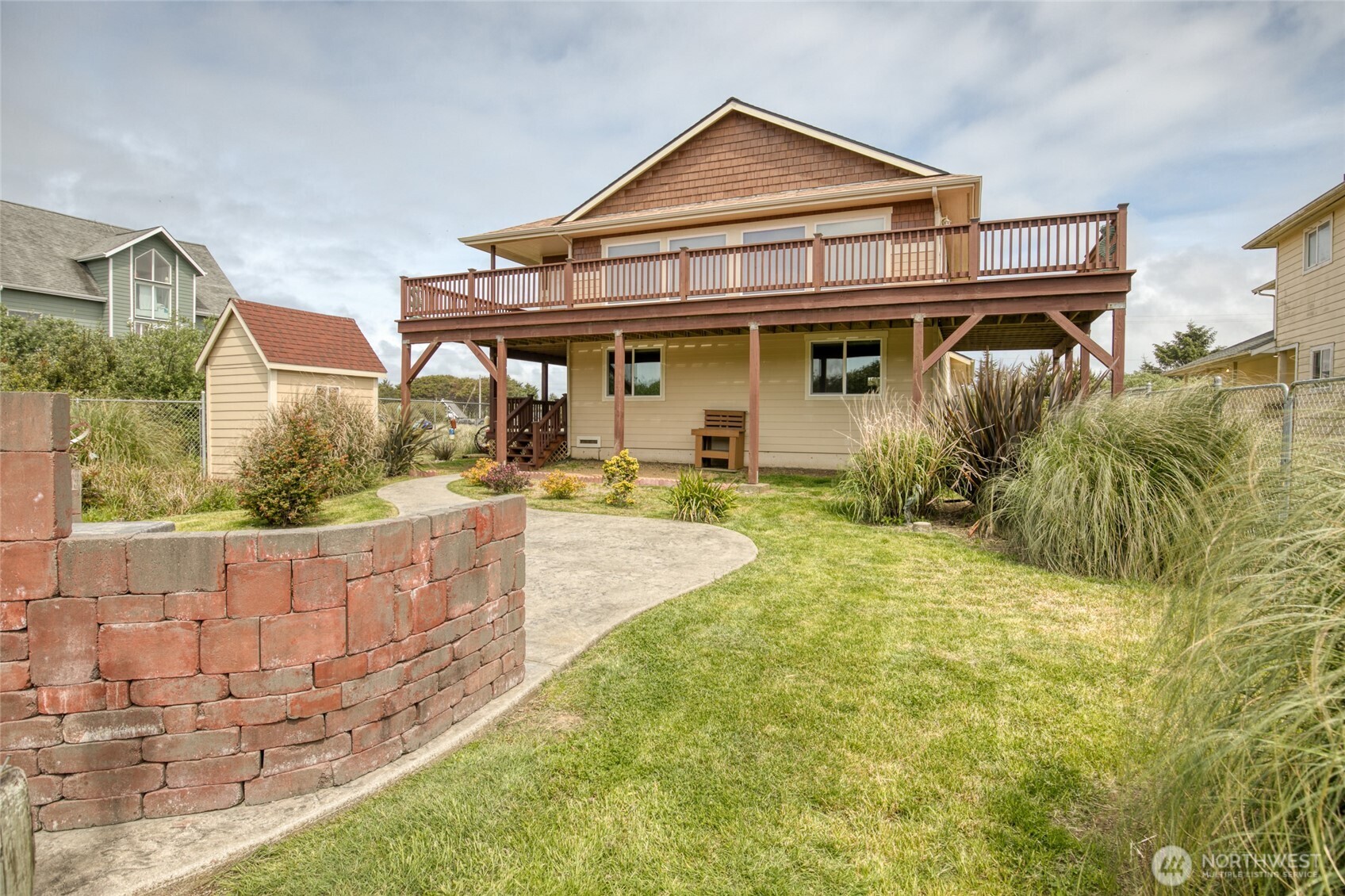 507 Sand Dune Avenue SW Ocean Shores WA 98569