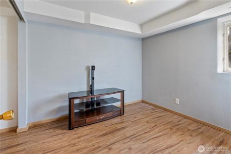6352 24th Avenue SW Seattle WA 98106
