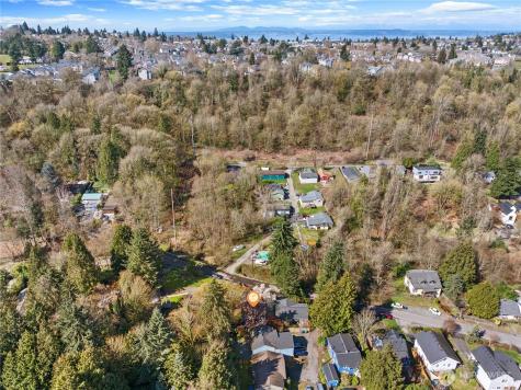 6352 24th Avenue SW Seattle WA 98106