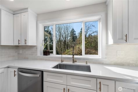 14609 142nd Avenue SE Renton WA 98059