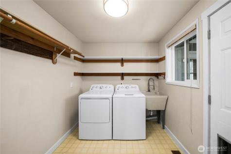 14609 142nd Avenue SE Renton WA 98059
