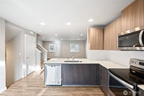 4910 S Willow Street Seattle WA 98118