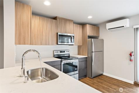 4910 S Willow Street Seattle WA 98118