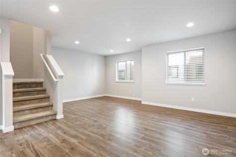 4910 S Willow Street Seattle WA 98118