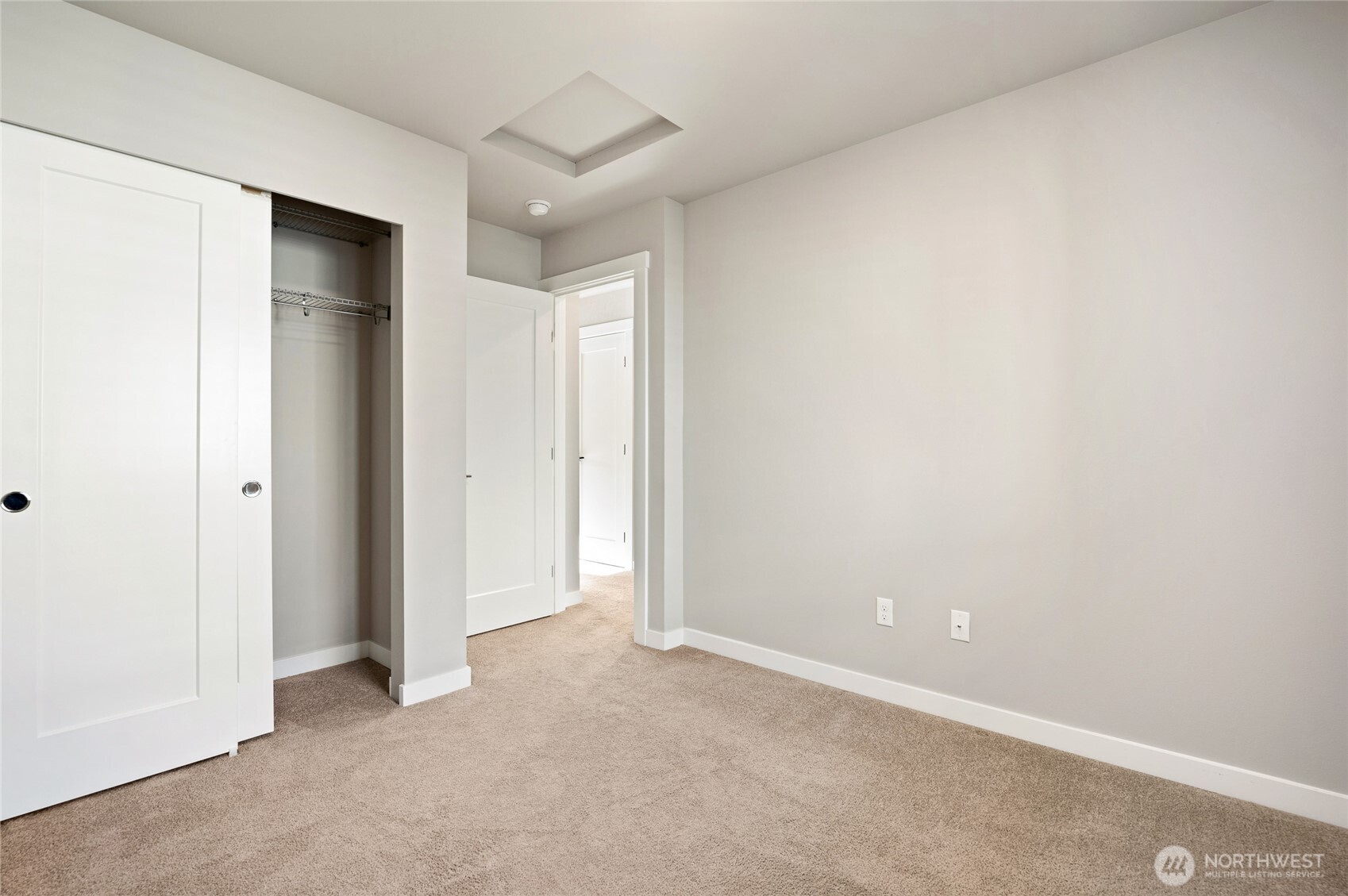 4910 S Willow Street Seattle WA 98118