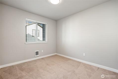 4910 S Willow Street Seattle WA 98118
