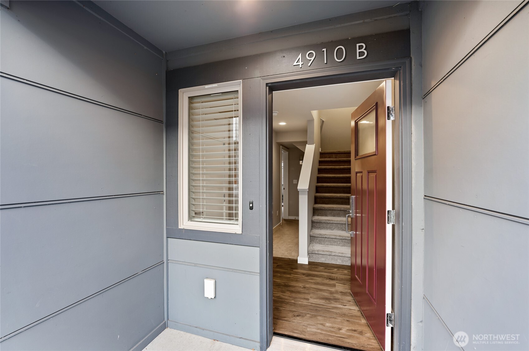 4910 S Willow Street Seattle WA 98118