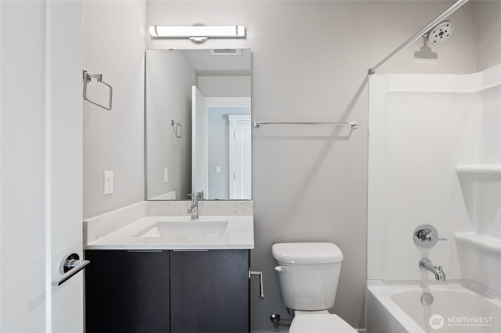 4910 S Willow Street Seattle WA 98118