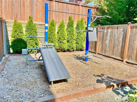 4910 S Willow Street Seattle WA 98118