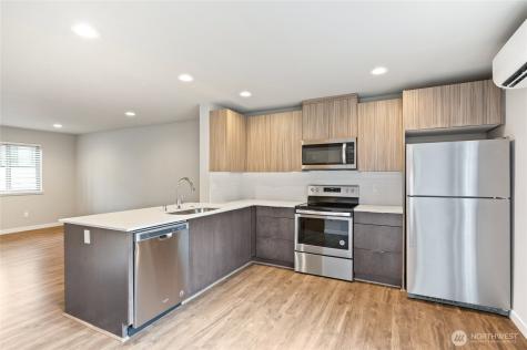4910 S Willow Street Seattle WA 98118