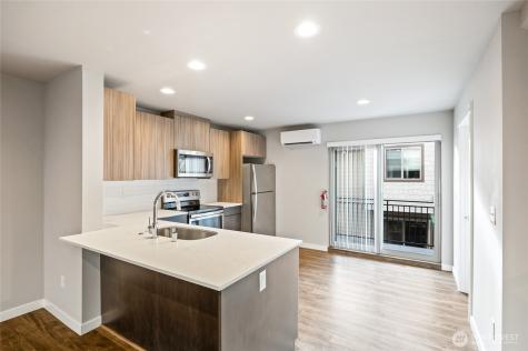 4910 S Willow Street Seattle WA 98118