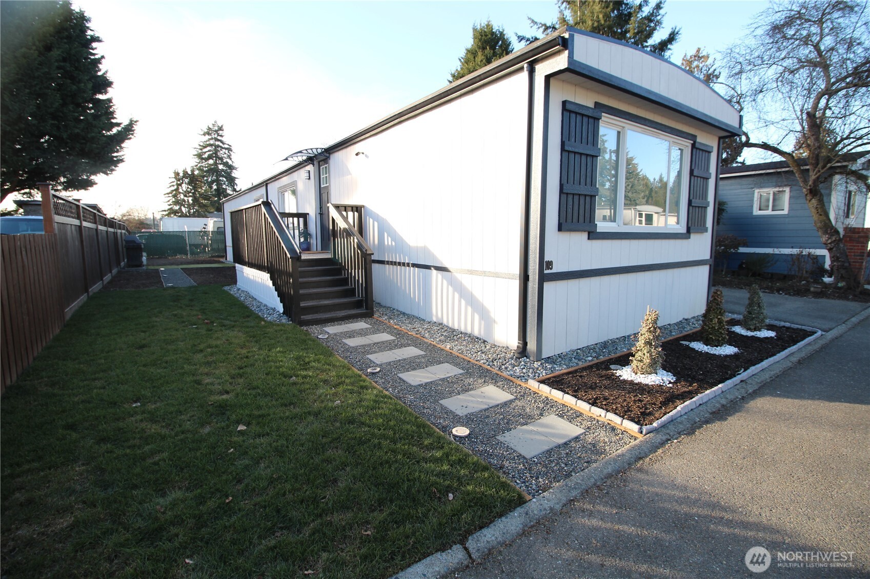 401 37th Street SE Auburn WA 98002
