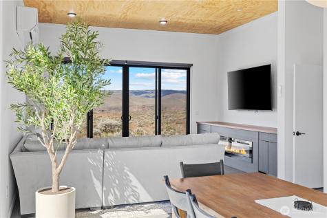 202 Rattlesnake Point NW Quincy WA 98848
