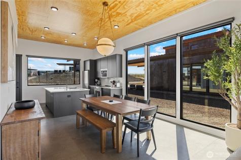 202 Rattlesnake Point NW Quincy WA 98848