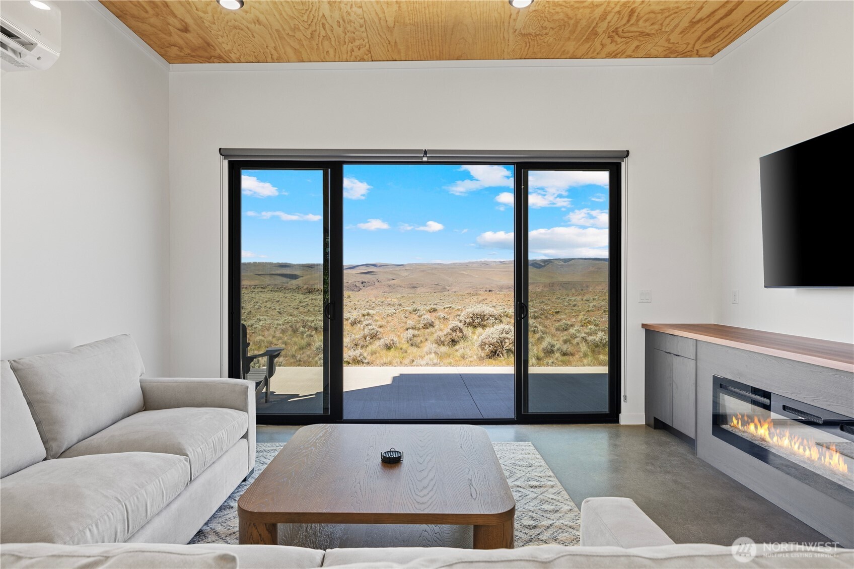 202 Rattlesnake Point NW Quincy WA 98848