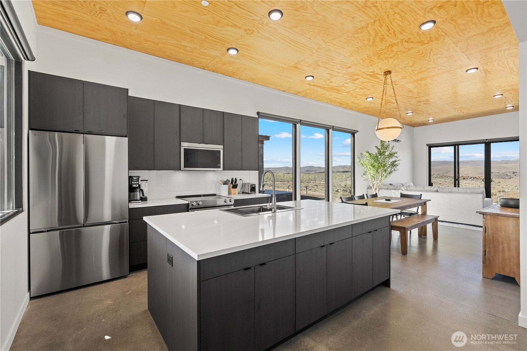 202 Rattlesnake Point NW Quincy WA 98848