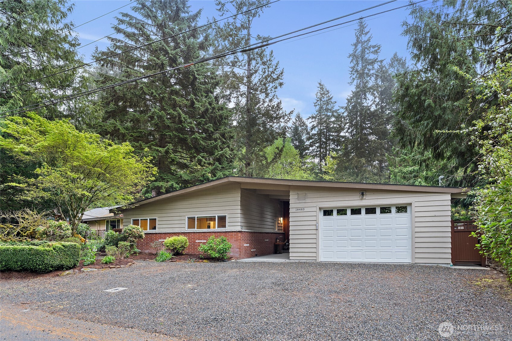 18483 47th Place NE Lake Forest Park WA 98155