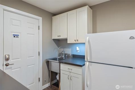 18483 47th Place NE Lake Forest Park WA 98155