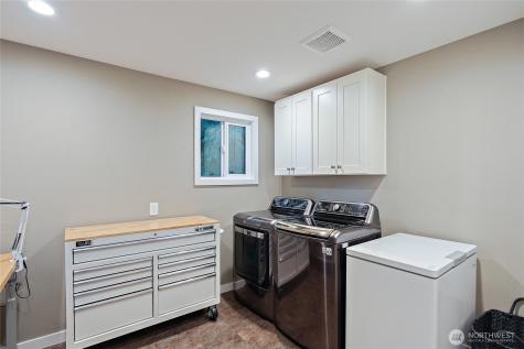 18483 47th Place NE Lake Forest Park WA 98155