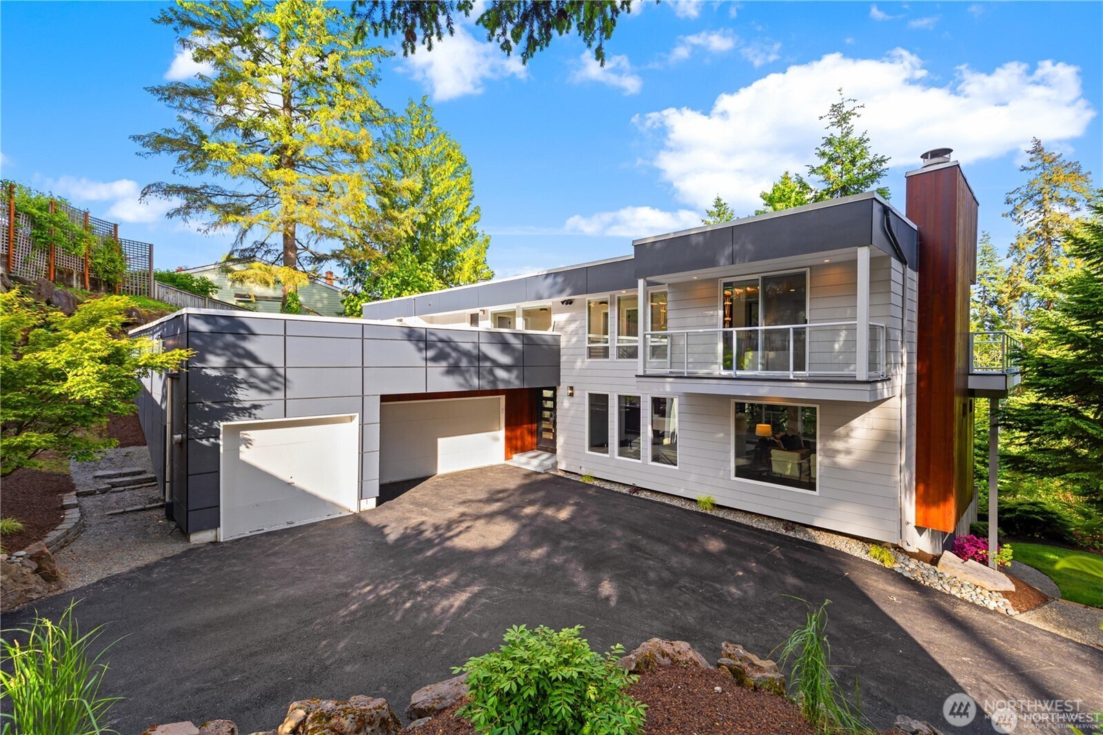 18510 NE 15th Place Bellevue WA 98008