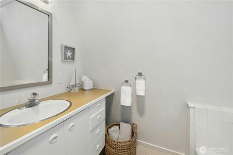 15636 Point Monroe Drive NE Bainbridge Island WA 98110
