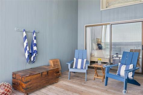 15636 Point Monroe Drive NE Bainbridge Island WA 98110