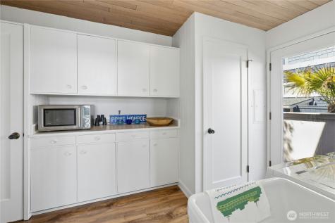 15636 Point Monroe Drive NE Bainbridge Island WA 98110