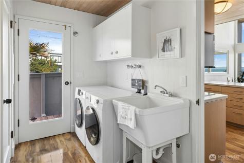 15636 Point Monroe Drive NE Bainbridge Island WA 98110