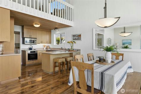 15636 Point Monroe Drive NE Bainbridge Island WA 98110