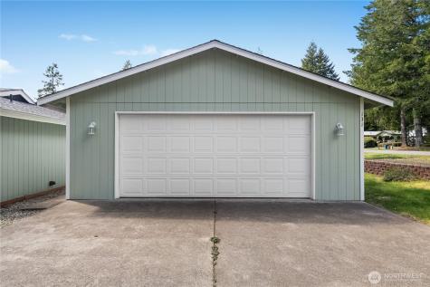 131 N Fairway Drive W Hoodsport WA 98548