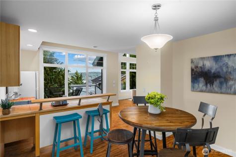 528 W Lake Sammamish Parkway SE Bellevue WA 98008