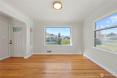 222 D Street SW Ephrata WA 98823