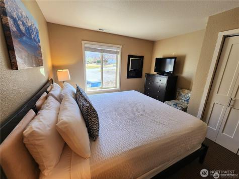 1 Beach 568-c Manson WA 98831