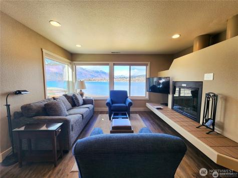 1 Beach 568-c Manson WA 98831