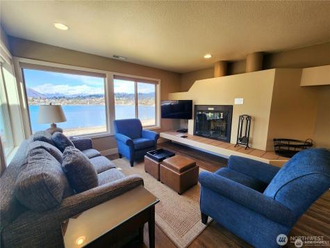 1 Beach 568-c Manson WA 98831