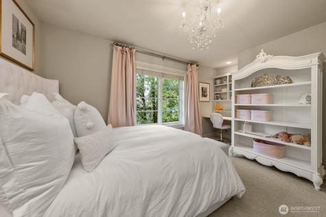 3424 97th Avenue SE Mercer Island WA 98040