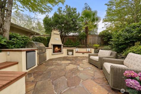3424 97th Avenue SE Mercer Island WA 98040
