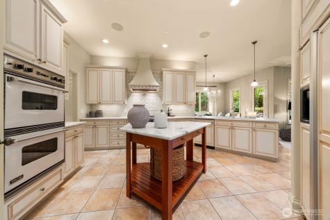 3424 97th Avenue SE Mercer Island WA 98040