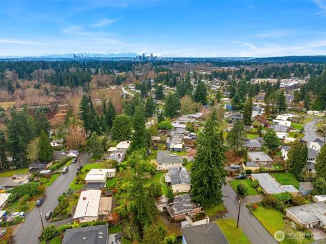 1071 158th Place SE Bellevue WA 98008