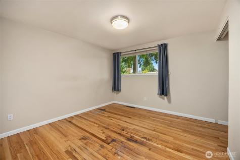 1071 158th Place SE Bellevue WA 98008