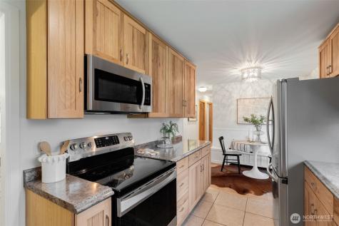 20068 21st Avenue NE Shoreline WA 98155